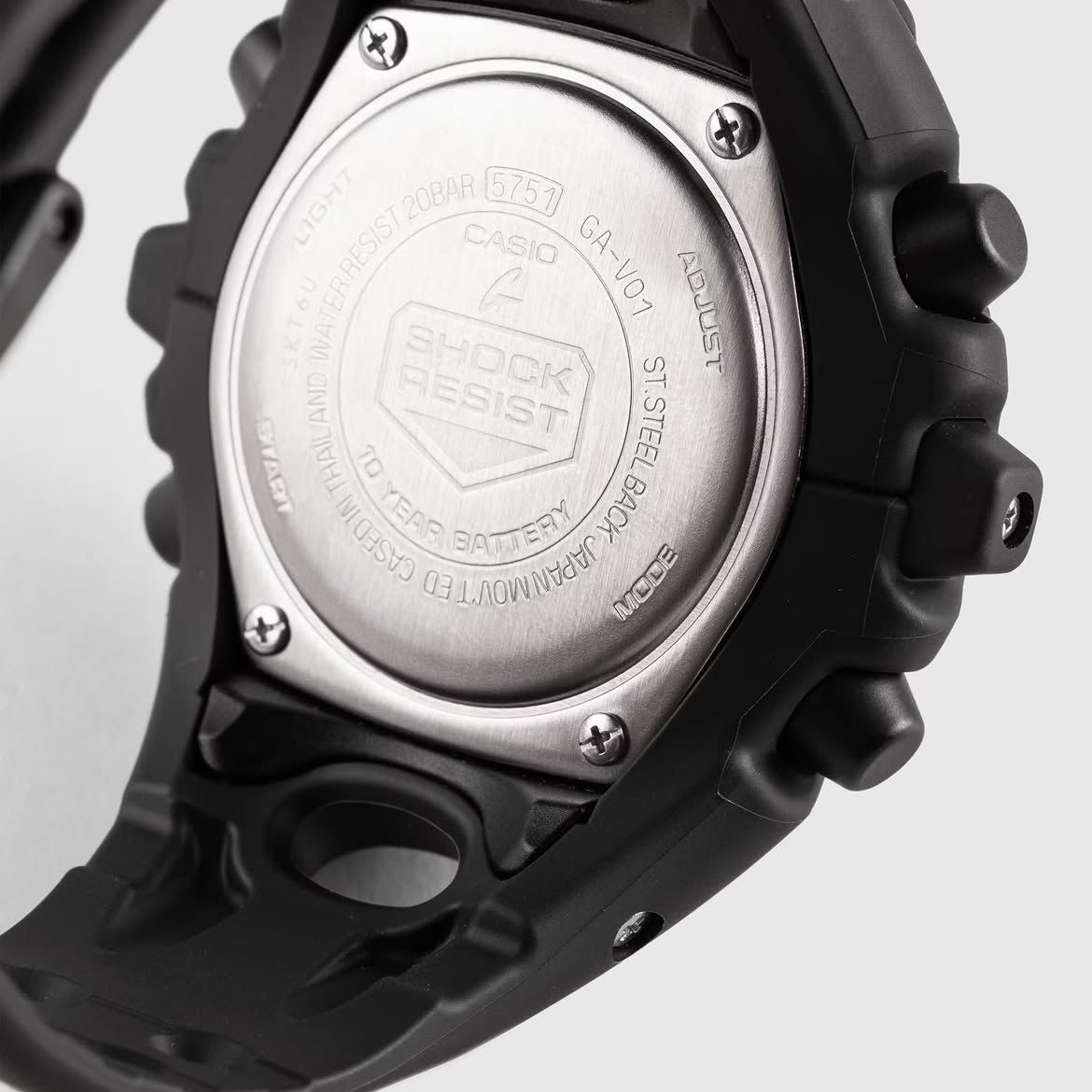G-Shock V01 NOIR
