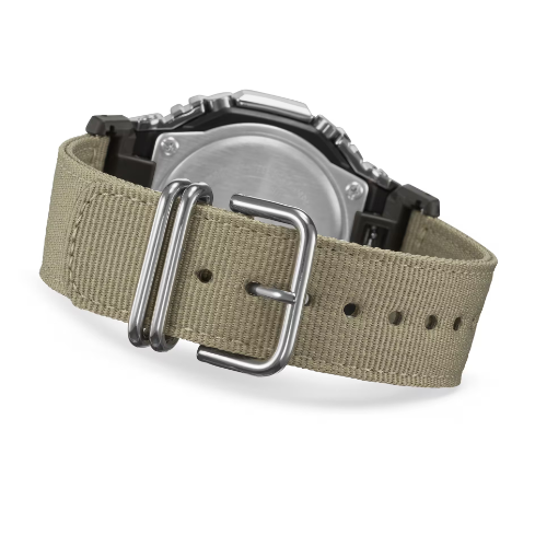 G-Shock GM Grisâtre