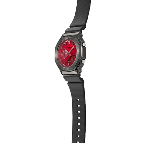 G-Shock GM Cadran Rouge