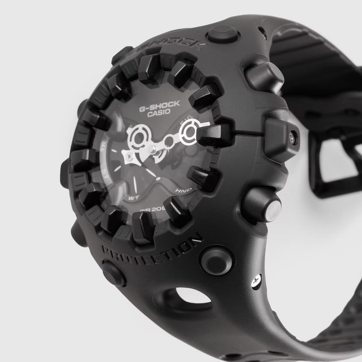 G-Shock V01 NOIR