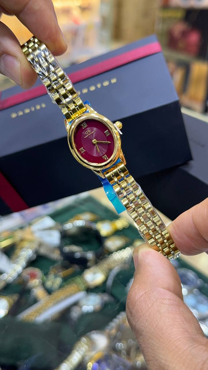 Daniel Wellington Ophelia Dore /bordeaux