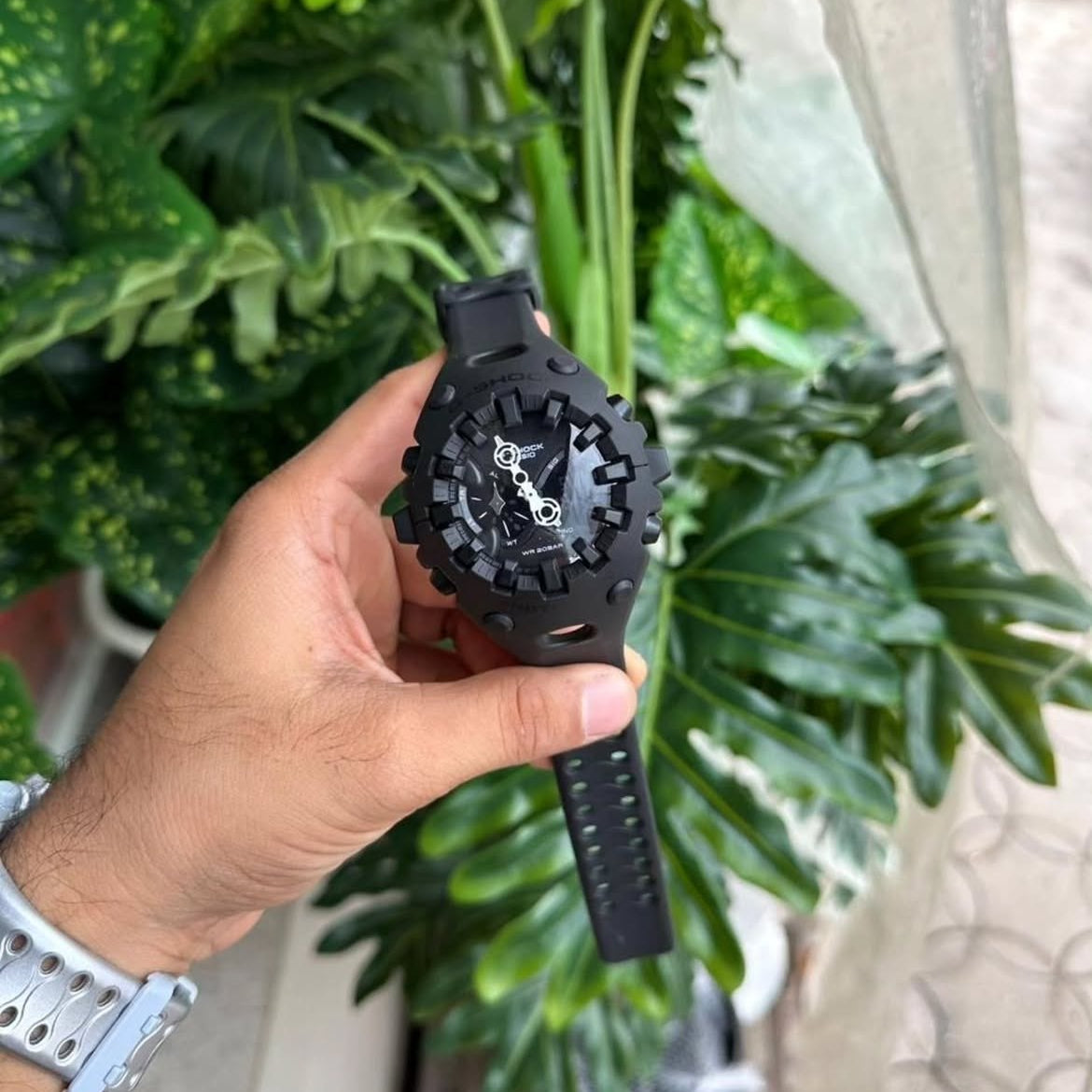G-Shock V01 NOIR